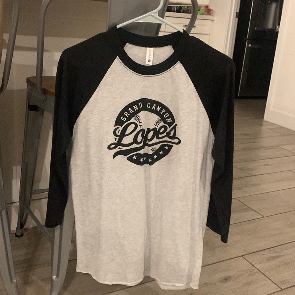 Grand Canton Lopes Woman’s small shirt